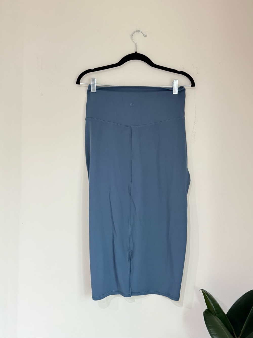 Lululemon Nulu Slim-Fit High-Rise Skirt 8 NWT - Picture 3 of 5